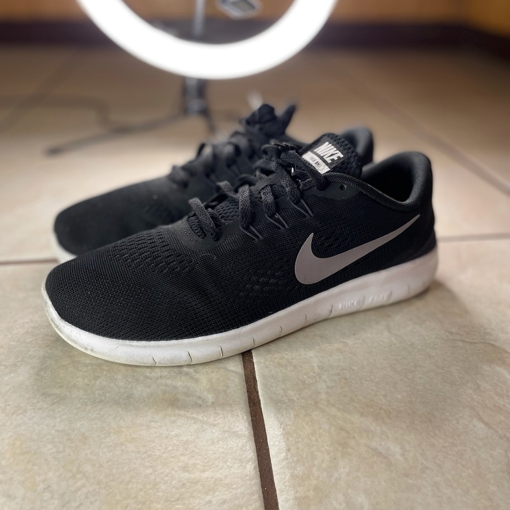 Nike Free FR boys size 7y